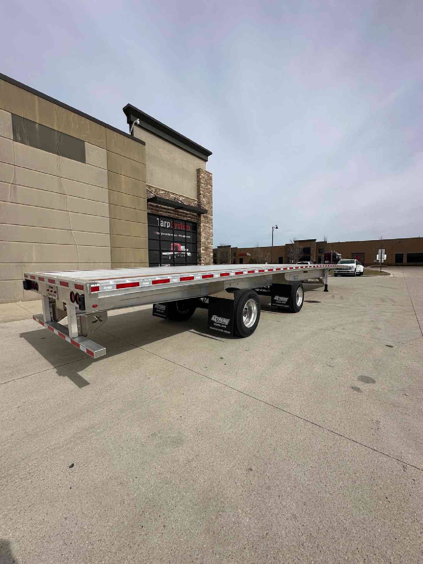 2027 Extreme XP55 Flatbed Fixed Economy + PSI image 4