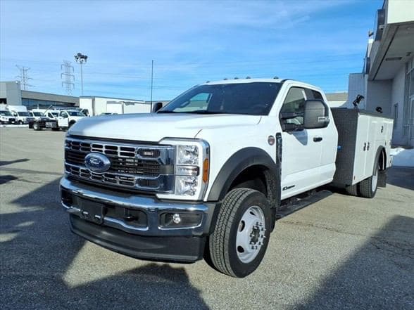 2026 Ford F550 image 2