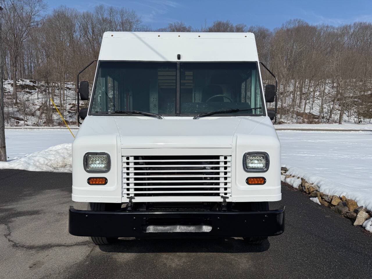 2021 Freightliner MT45 image 2