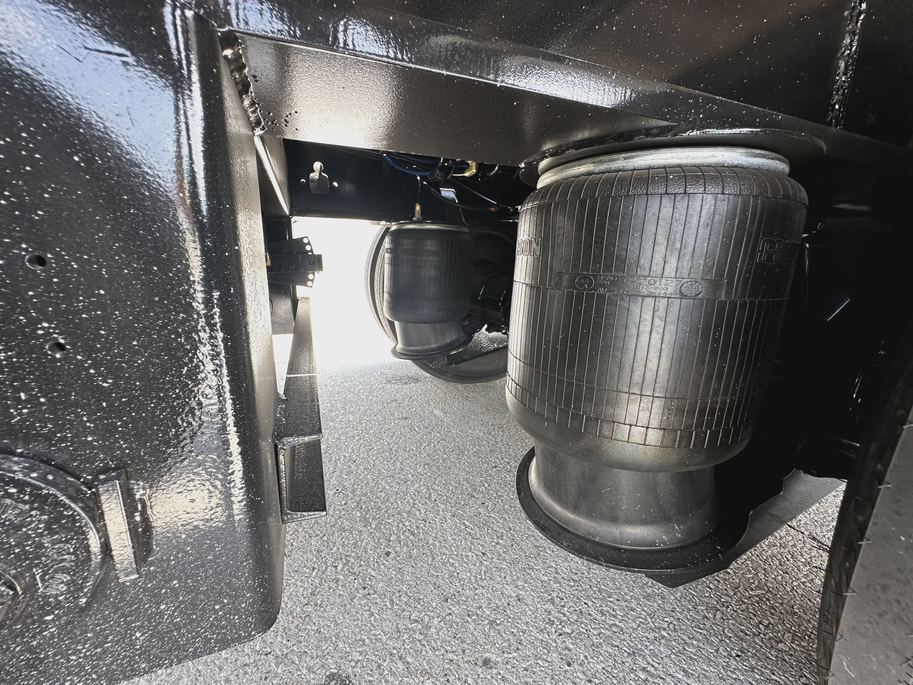 2027 XL 90 HDE Defender image 30