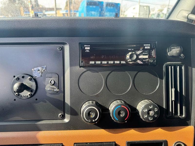 2019 Freightliner Cascadia image 22