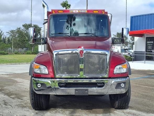 2025 Kenworth D5 image 2