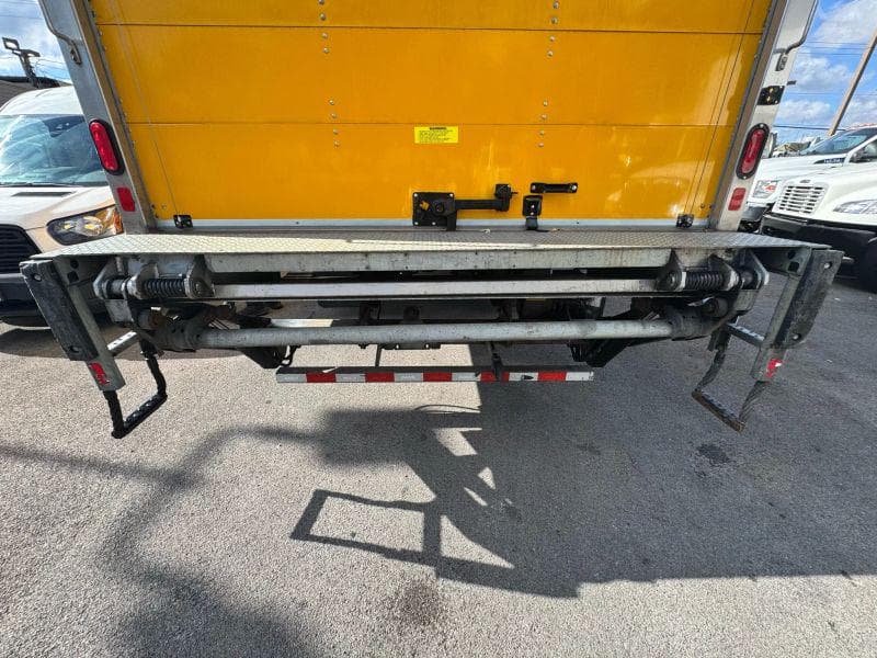 2019 International 4300 image 12