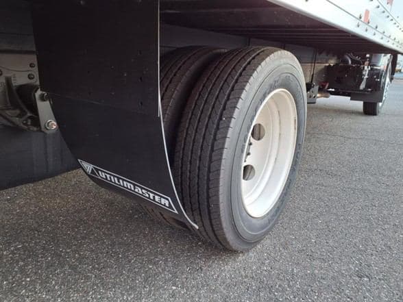 2025 Isuzu NRR image 7