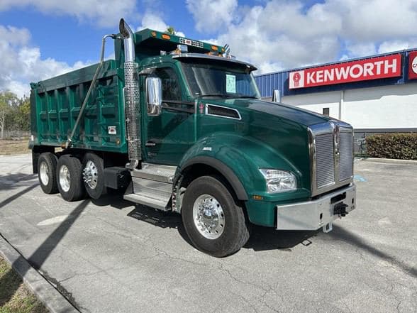 2026 Kenworth T880 image 1