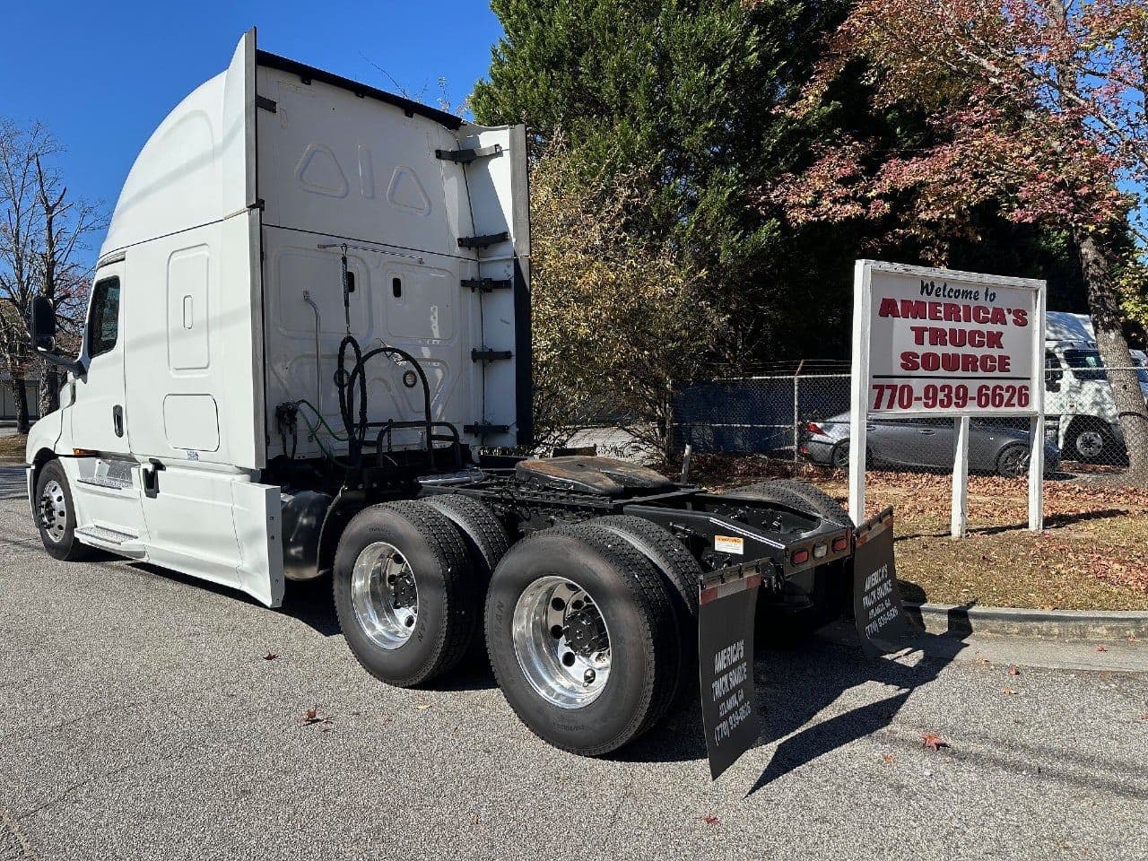 2019 Freightliner Cascadia 126 image 6