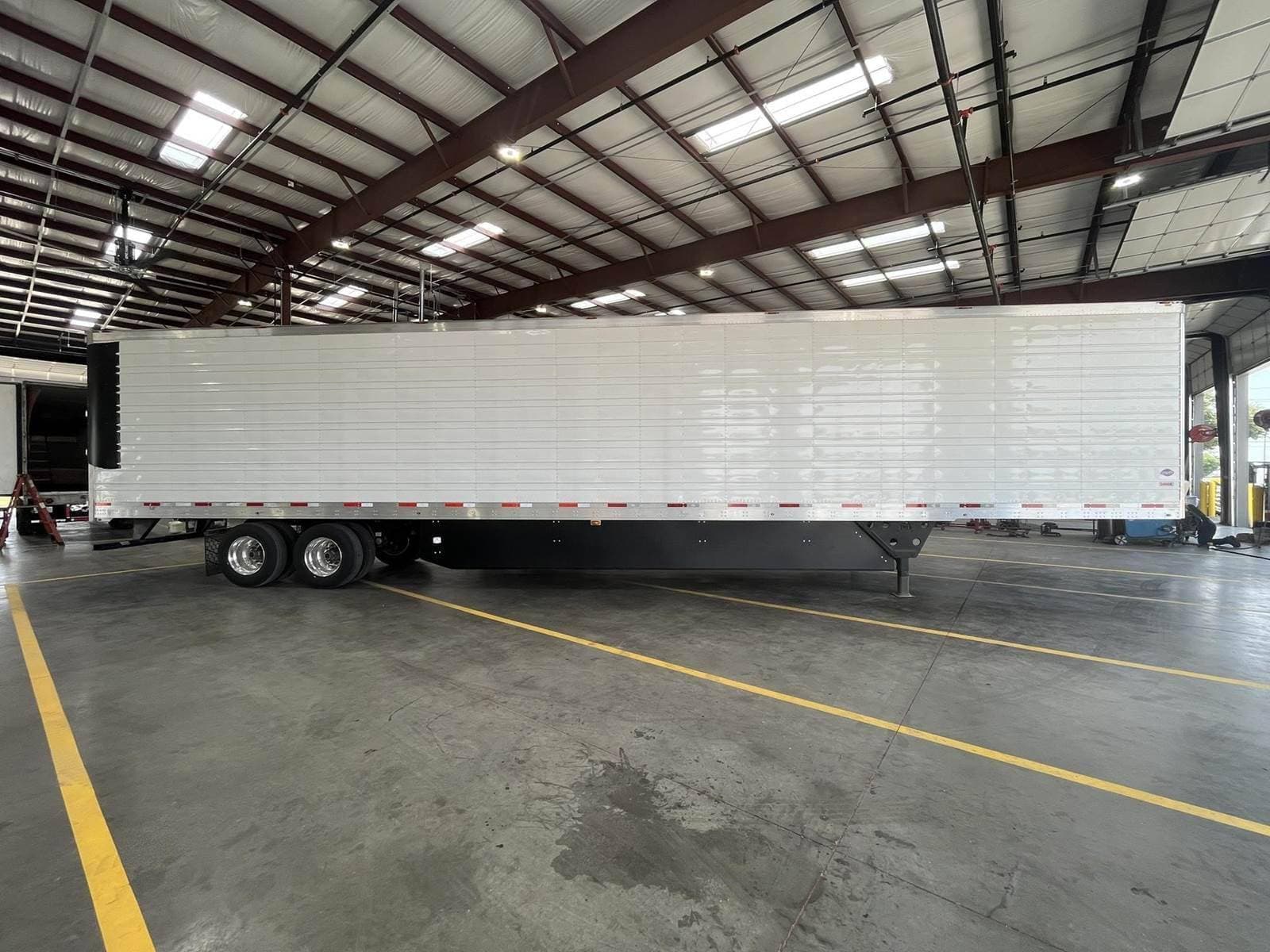 2025 Utility Reefer image 5