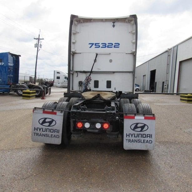 2020 Kenworth T680 image 3