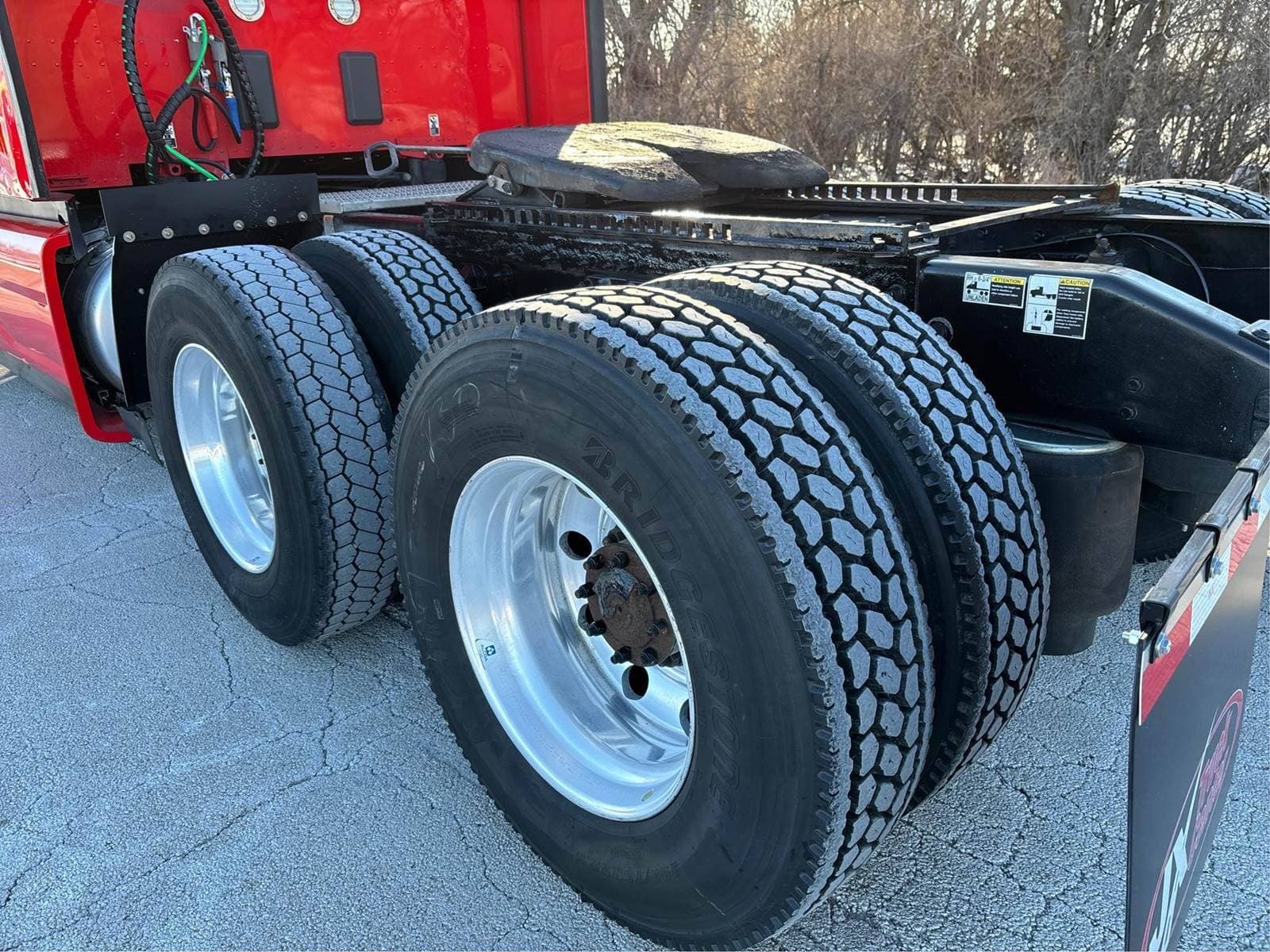 2021 Peterbilt 579 Sleeper Semi Truck image 5