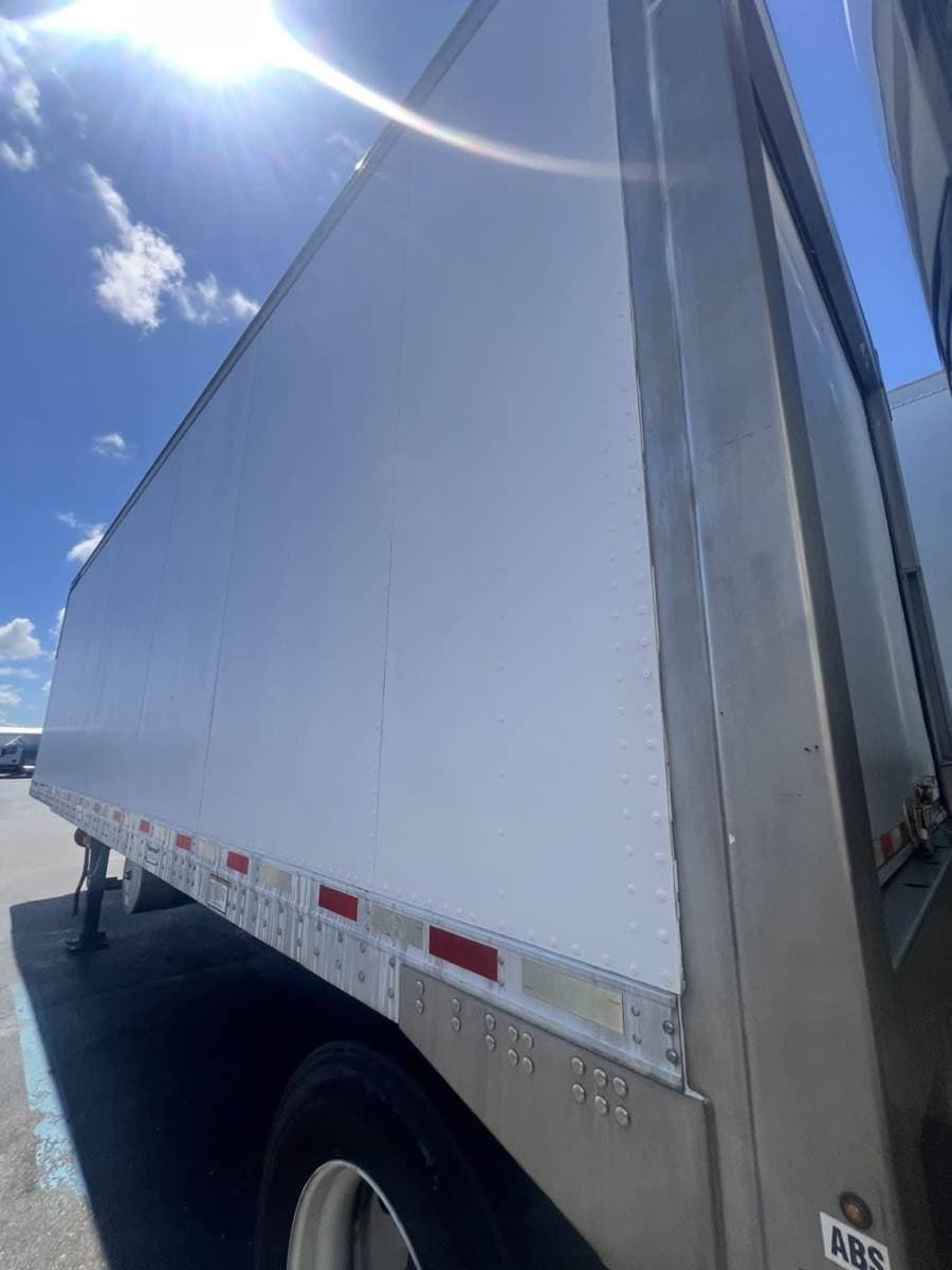 2017 Great Dane 7211Z-1 28/156/102 Reefer Trailer image 4