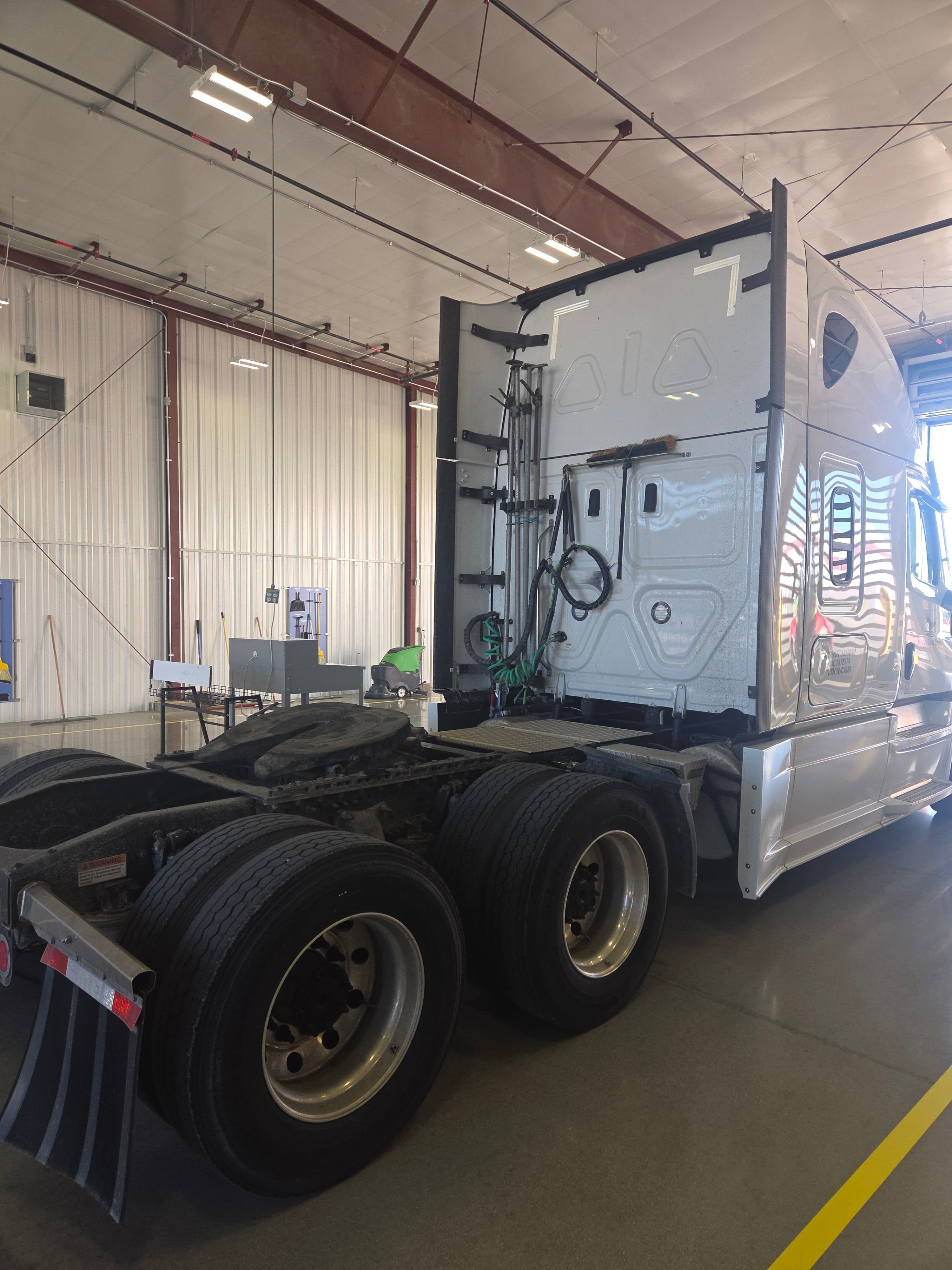 2021 Freightliner image 6