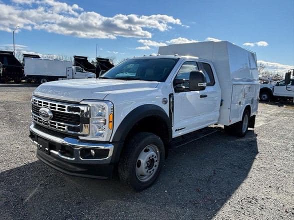 2024 Ford F550 image 7
