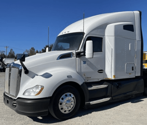 2020 Kenworth T680 image 2