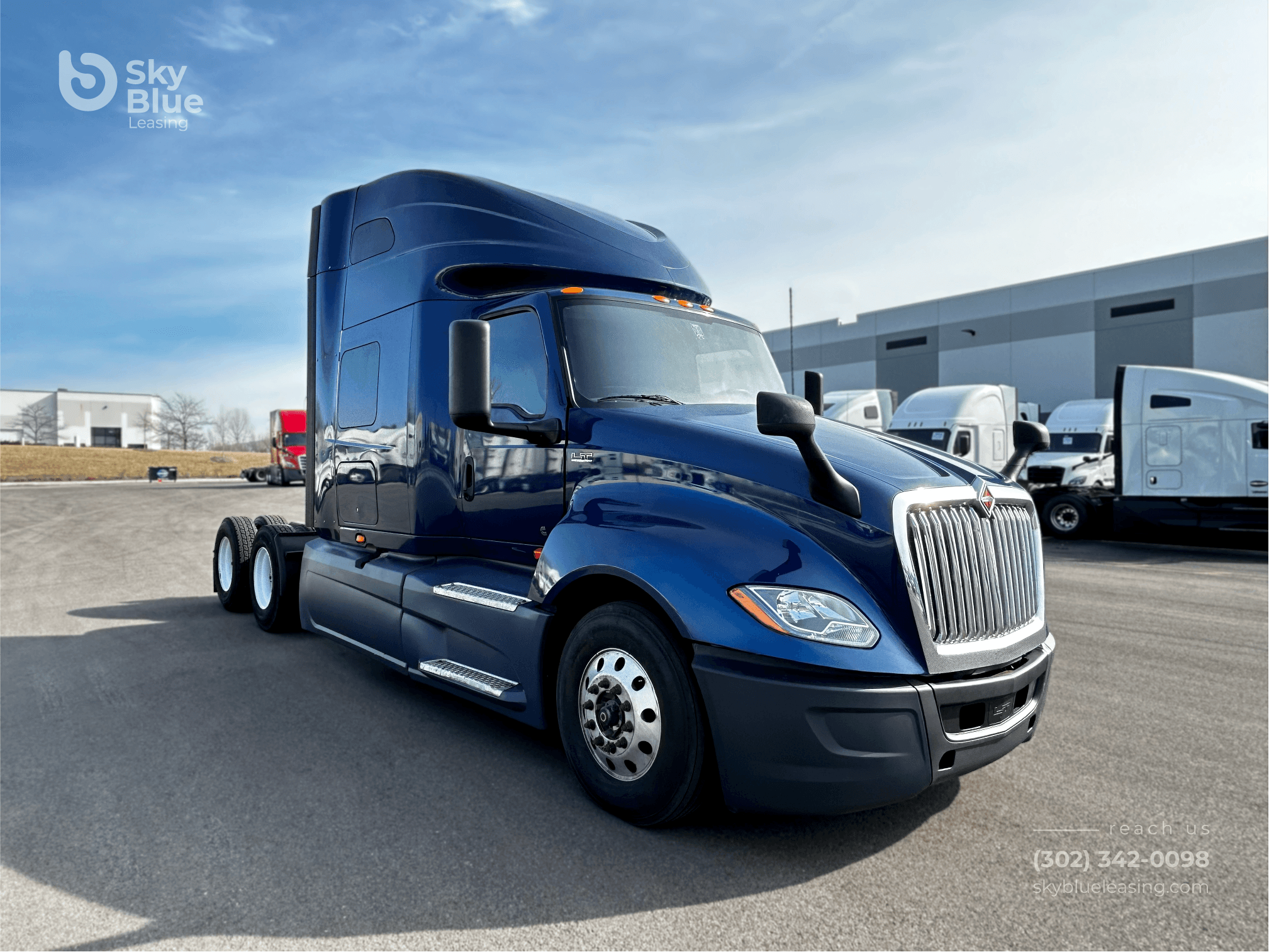 2023 International LT625 image 2