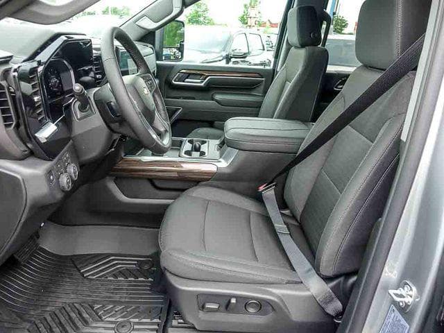 2026 Chevrolet Silverado 2500HD LT image 12