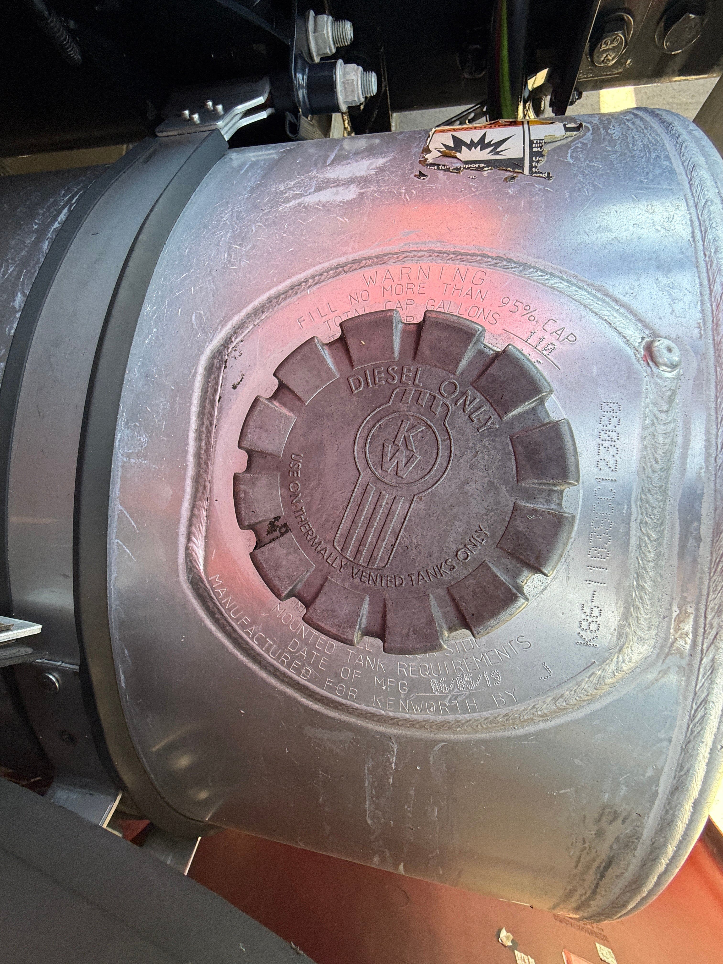 2020 Kenworth T680 image 15