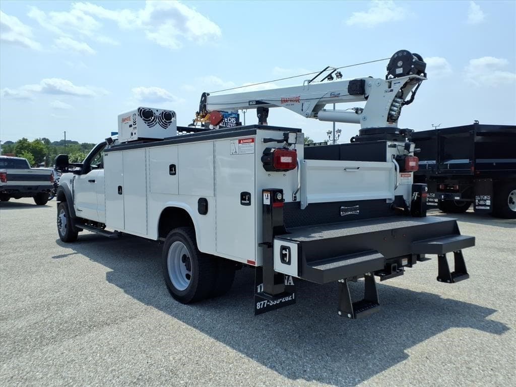 2026 Ford F550 XLT image 5