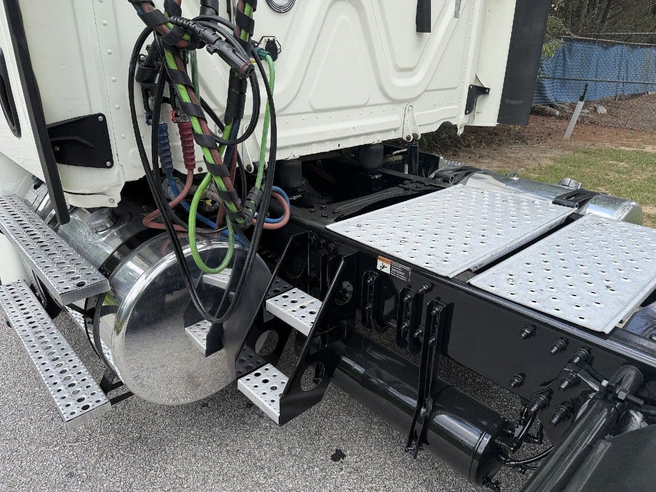 2018 Freightliner Cascadia 125 image 10