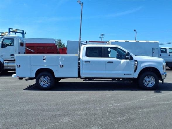 2026 Ford F350 SD XL image 3