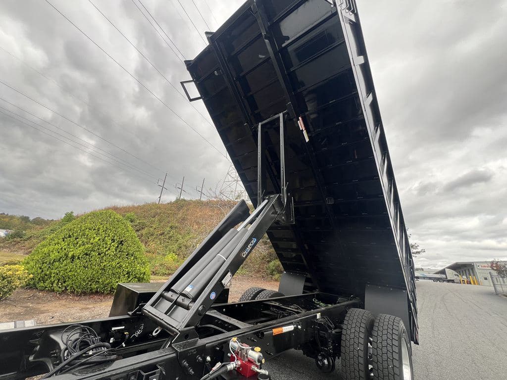 New 2026 KENWORTH T280 image 16