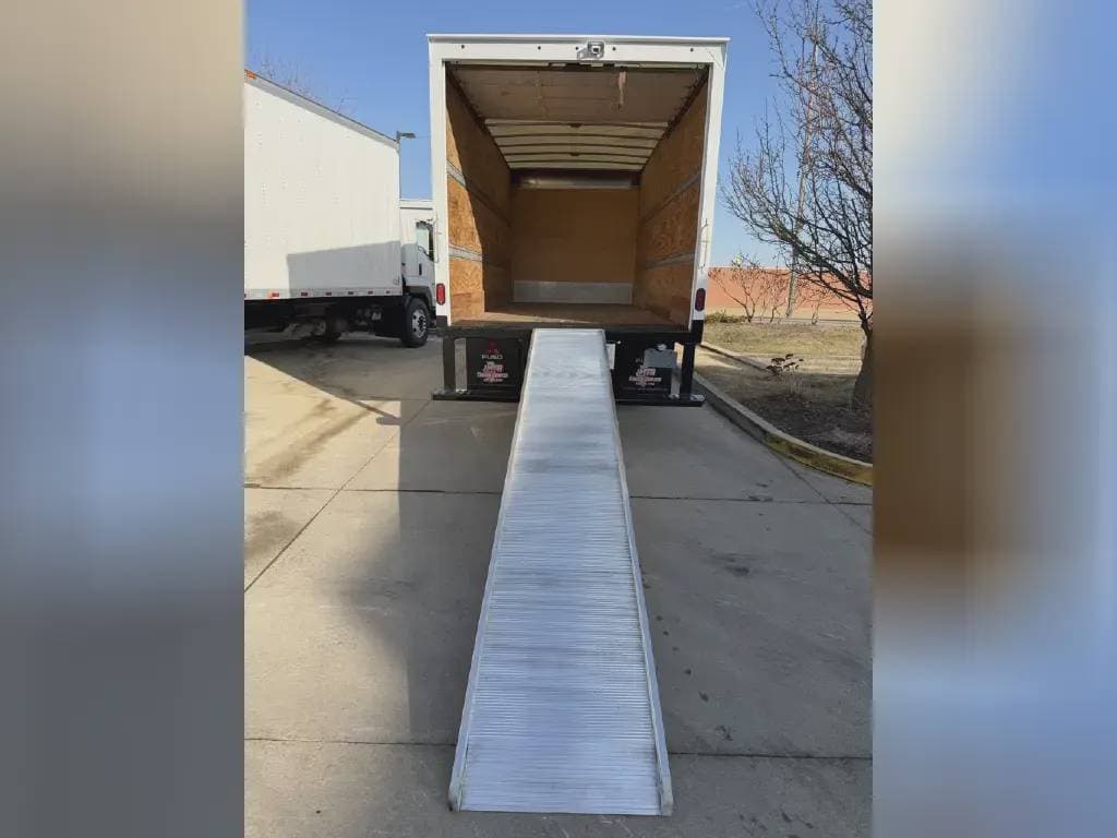 Used 2020 MITSUBISHI FUSO Cabover Truck - COE, Contractor Truck, Box Truck - Straight Truck FE For Sale image 7