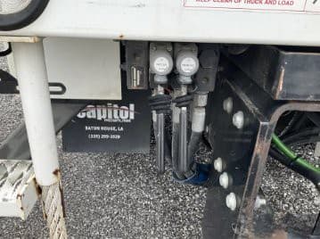 2019 Freightliner M2 106 image 9