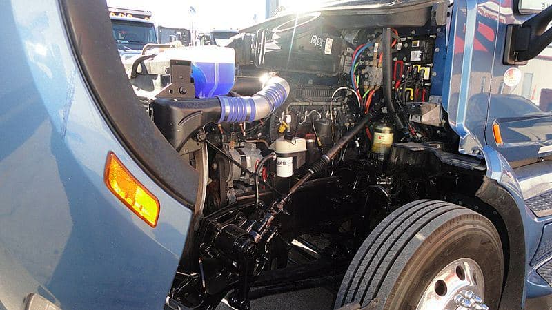 2022 Peterbilt 579 image 3