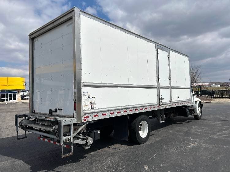 2022 International MV607 Box Truck - 220HP, 6 Speed Automatic, Roll up Door image 13