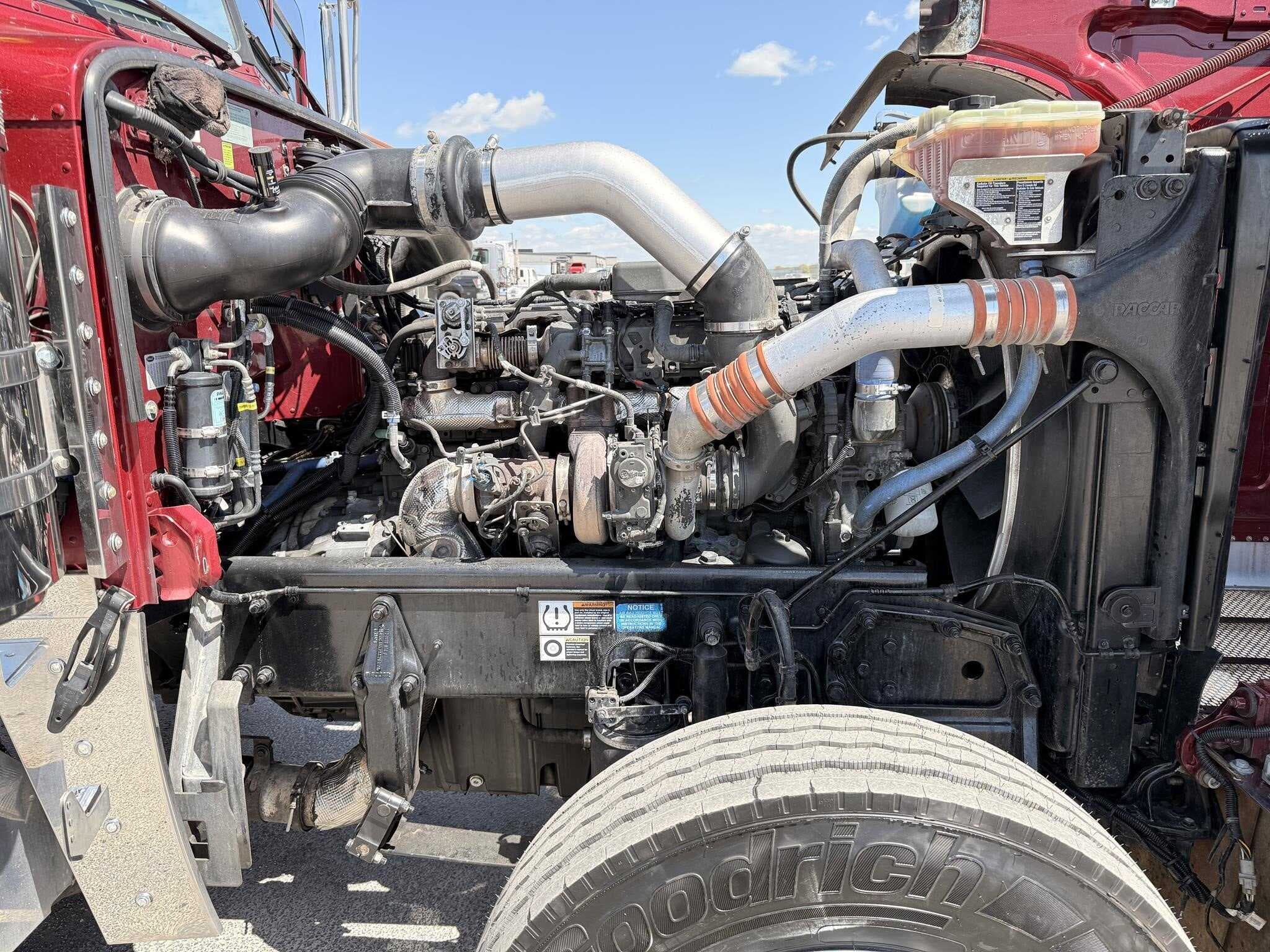 Used 2020 PETERBILT 389 Conventional - Sleeper Truck in Heyburn, ID image 14