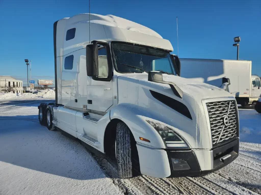 2022 Volvo VNL image 1