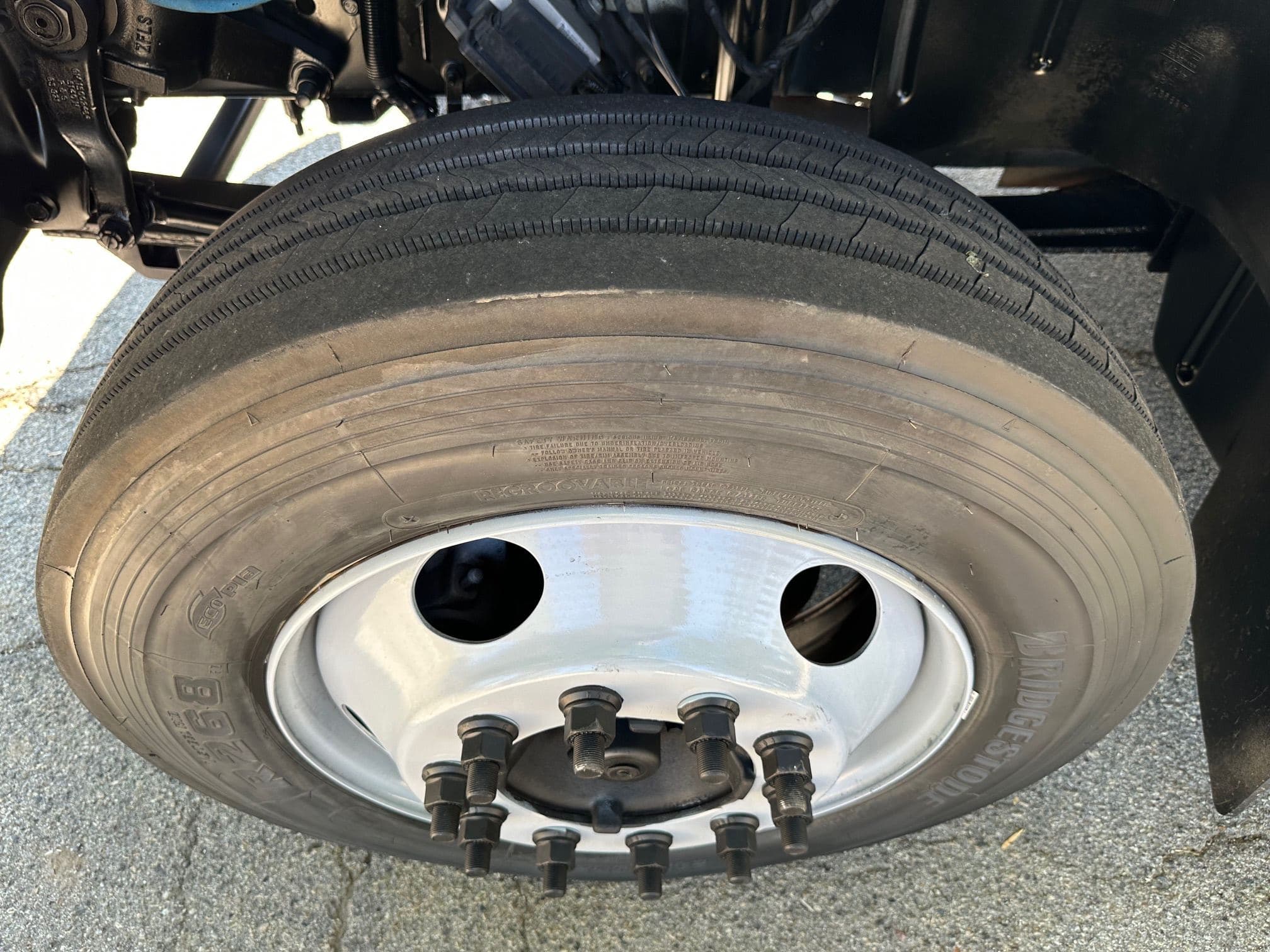 2007 GMC C7 image 40