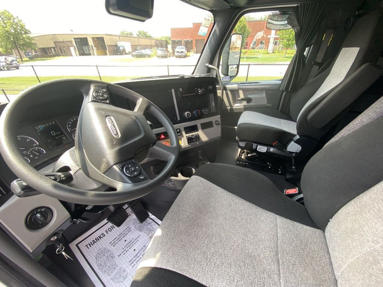 2020 Freightliner Cascadia image 9