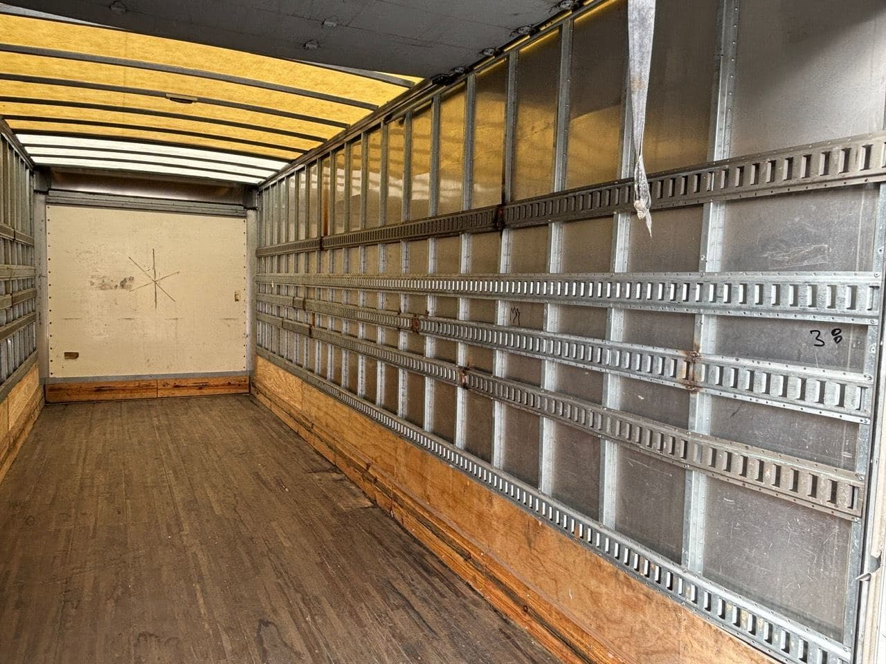 2019 Freightliner M2106 image 28