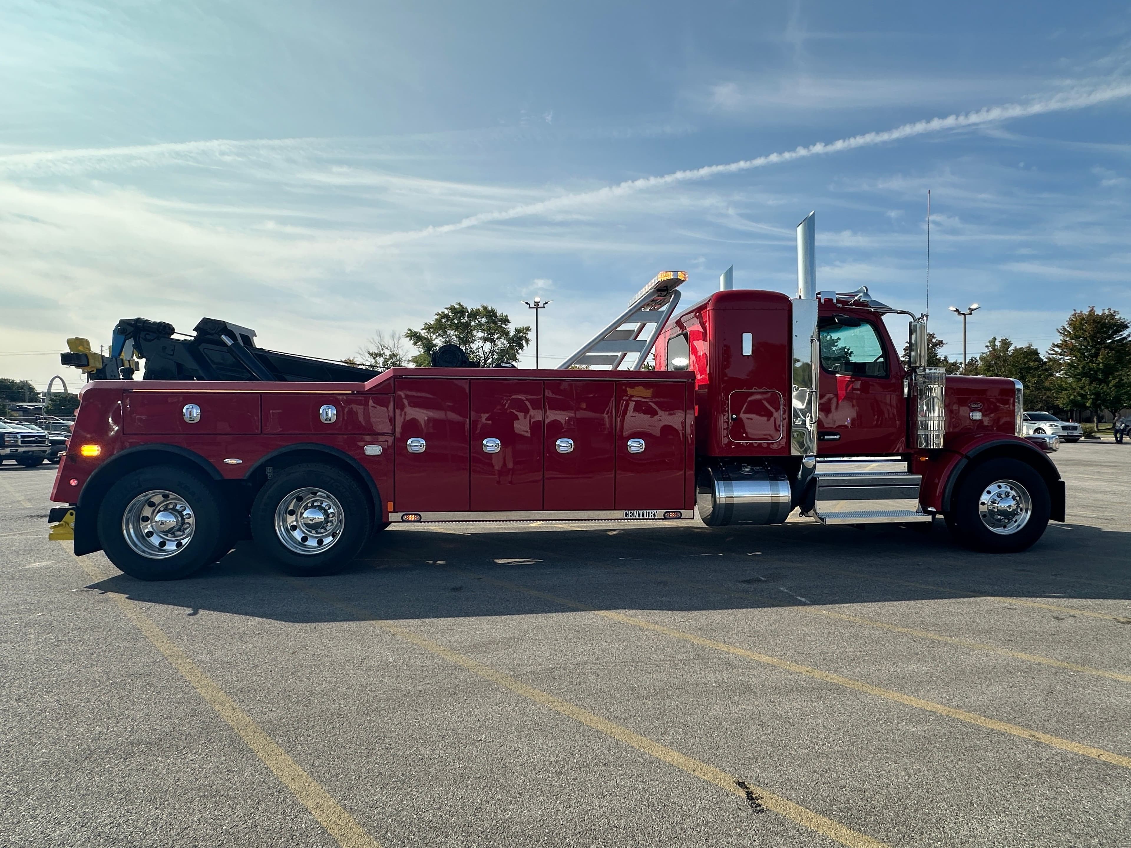 2025 Peterbilt 589  WITH A CENTURY 5130  (SK#: 6165C) image 4