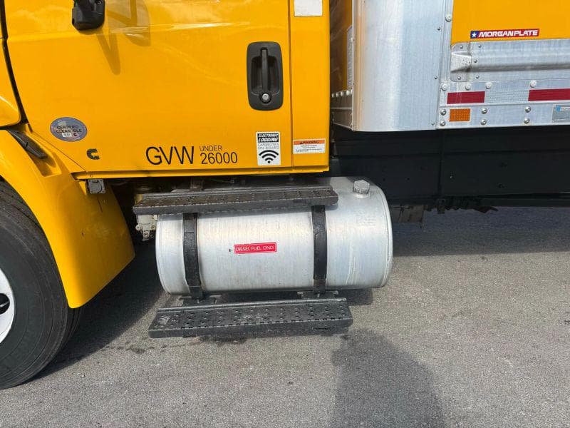 2019 International 4300 image 13