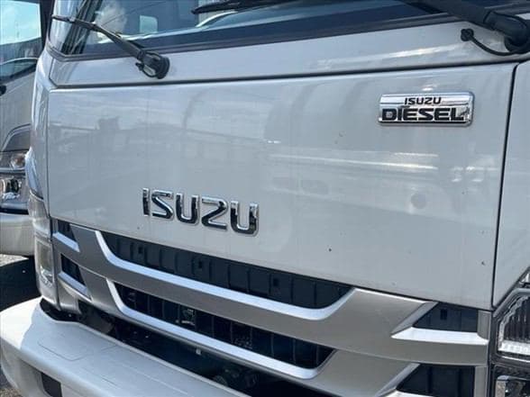 2024 Isuzu NRR image 23