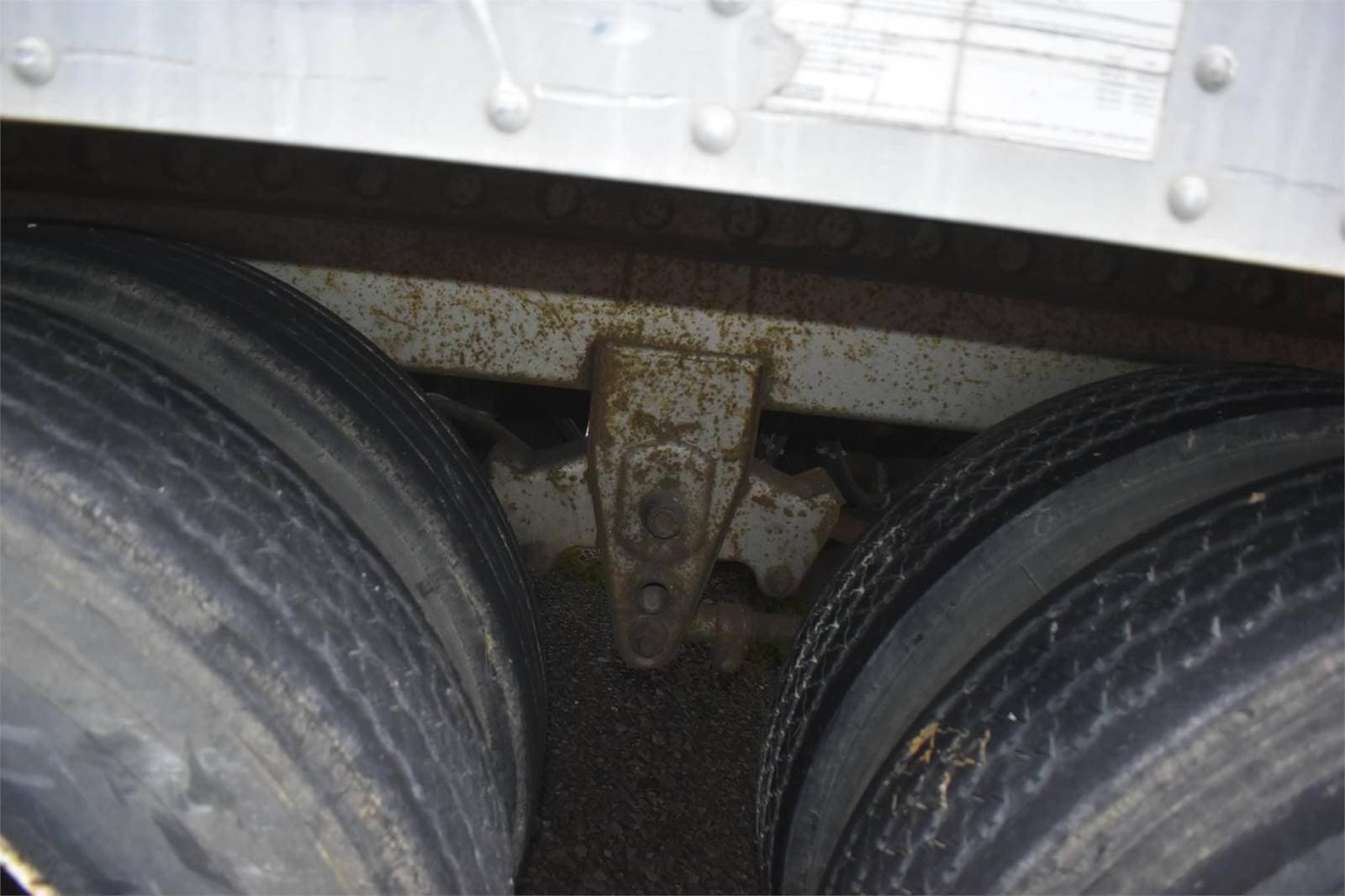 1999 Lufkin 53 ft Dry Van Trailer - Spring, Sliding Axle image 5