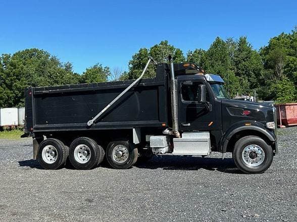 2021 Peterbilt 567 image 5
