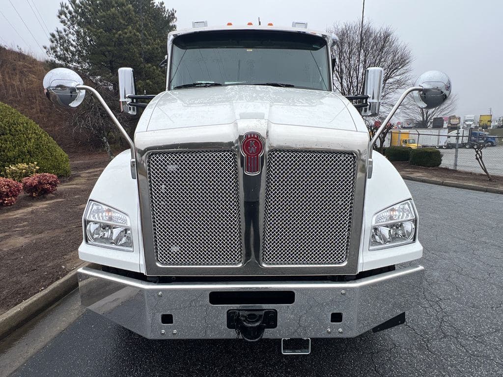 New 2026 KENWORTH T880 image 7