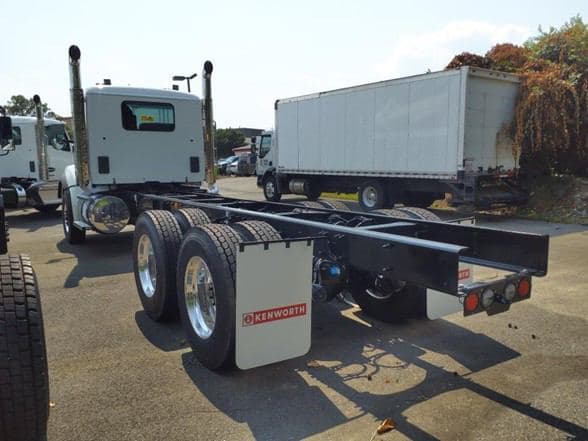 2026 Kenworth T880 image 6