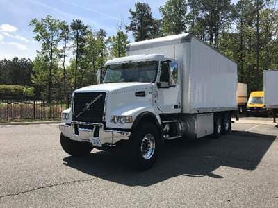 2018 Volvo VHD image 3