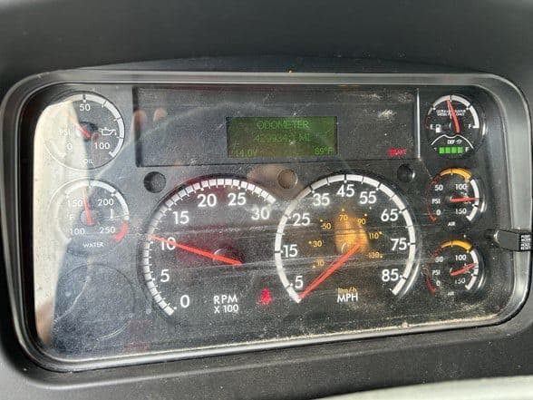 2019 Freightliner BUSINESS CLASS M2 106 image 6