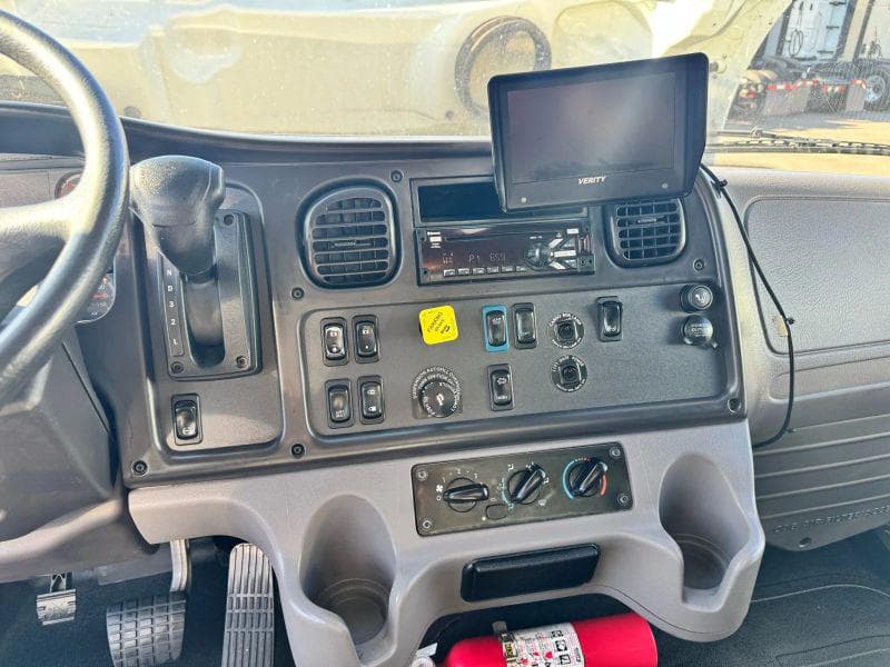 2021 Freightliner Cascadia 125 image 26