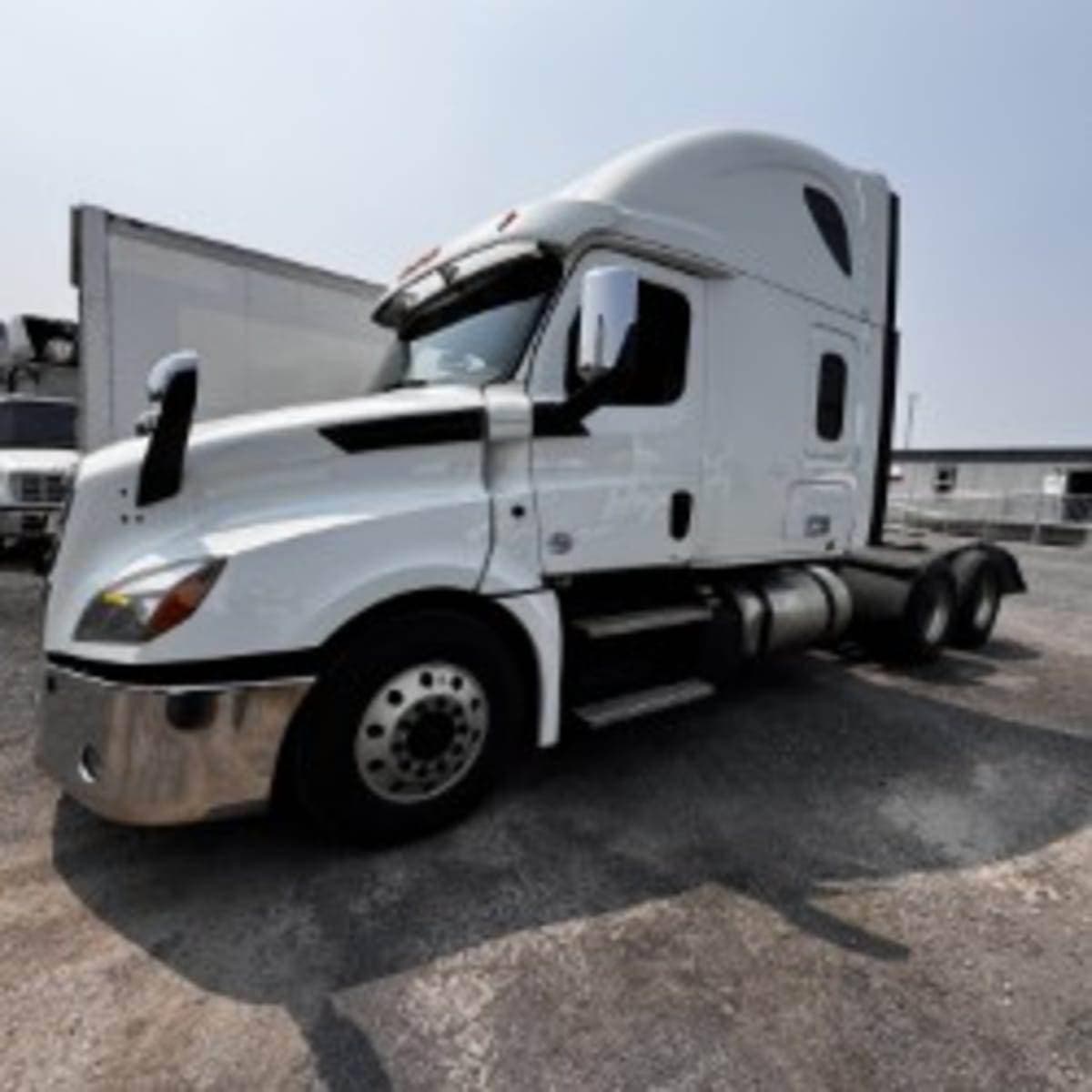 2020 Freightliner Cascadia image 1