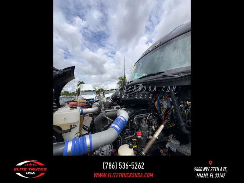 2017 Kenworth T680 image 38