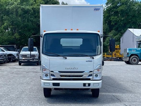 2025 Isuzu NRR image 3