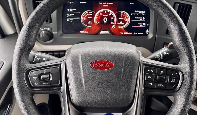 2024 Peterbilt 579 image 9