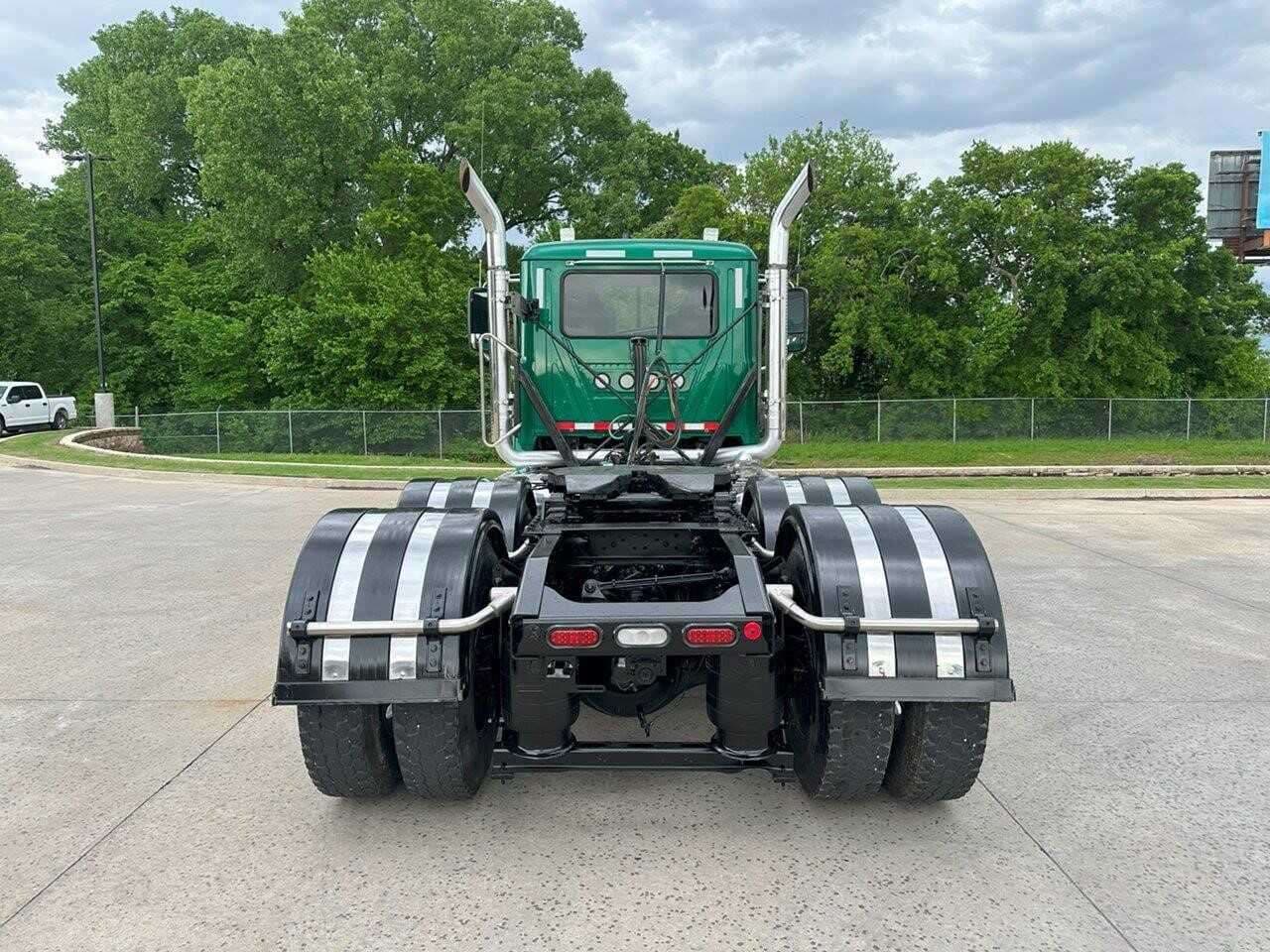 2021 Mack Pinnacle image 6