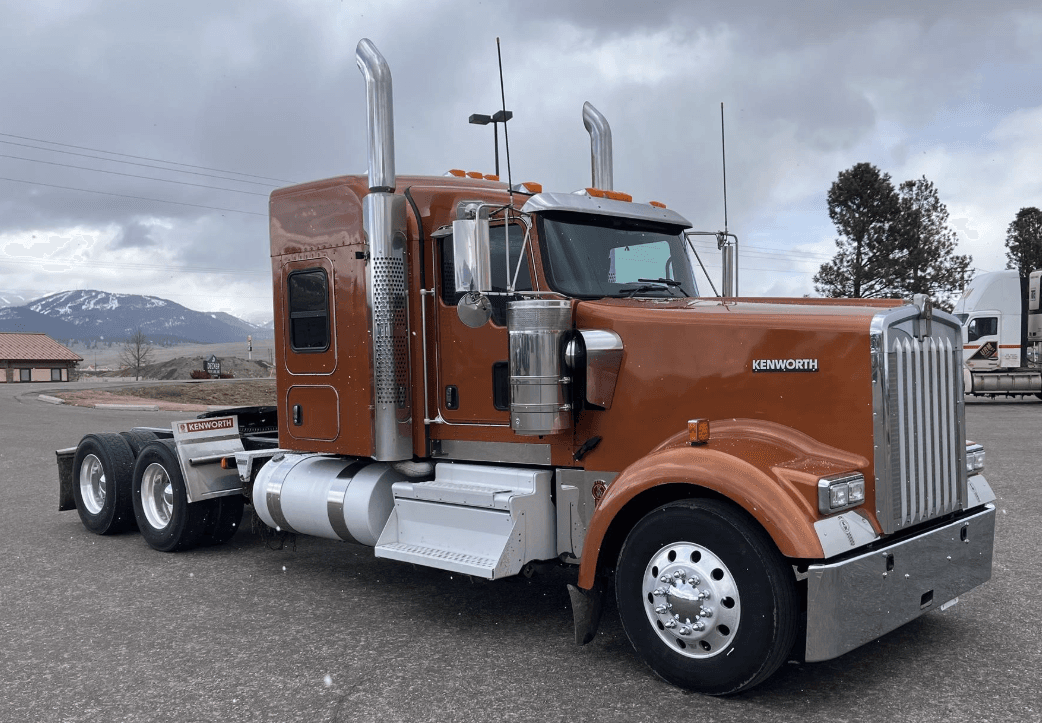 2020 Kenworth W9 Series image 1