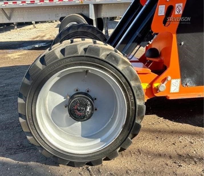 2021 JLG 670SJ image 13